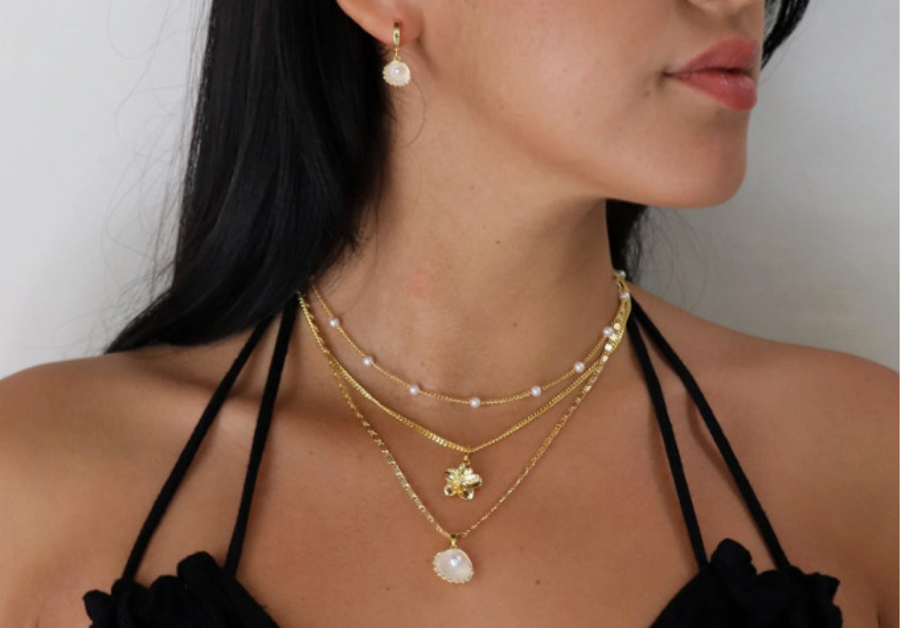 teardrop earrings